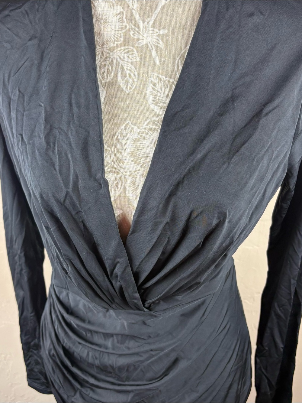 NWT Emprada Black Maxi Long Dress Ruched Twisted Deep V-neck Elegant Women Large - Picture 3 of 10